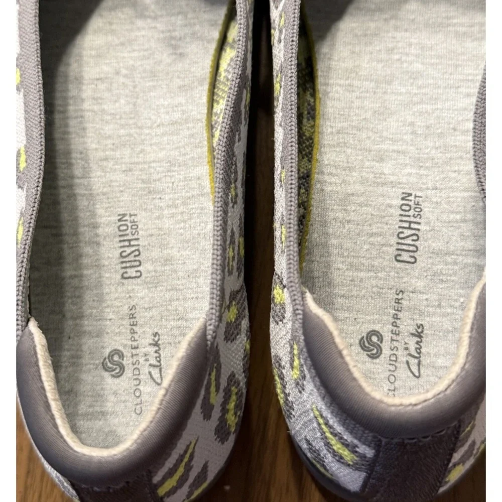 Clark's Cloudsteppers Slip-on Womens 7.5 M Ballet Flats Cheetah Carly Hope NEW